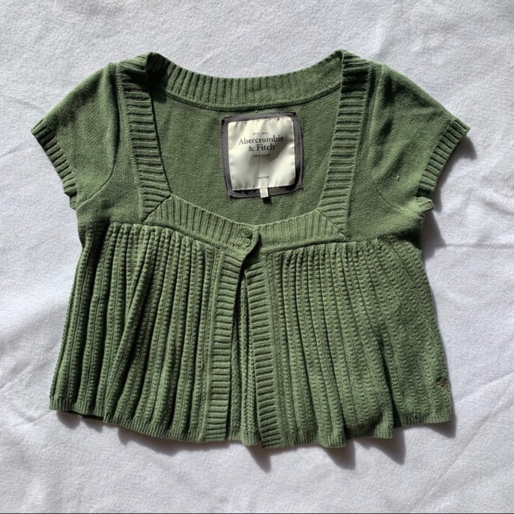 Abercrombie and Fitch Green Cropped Sweater